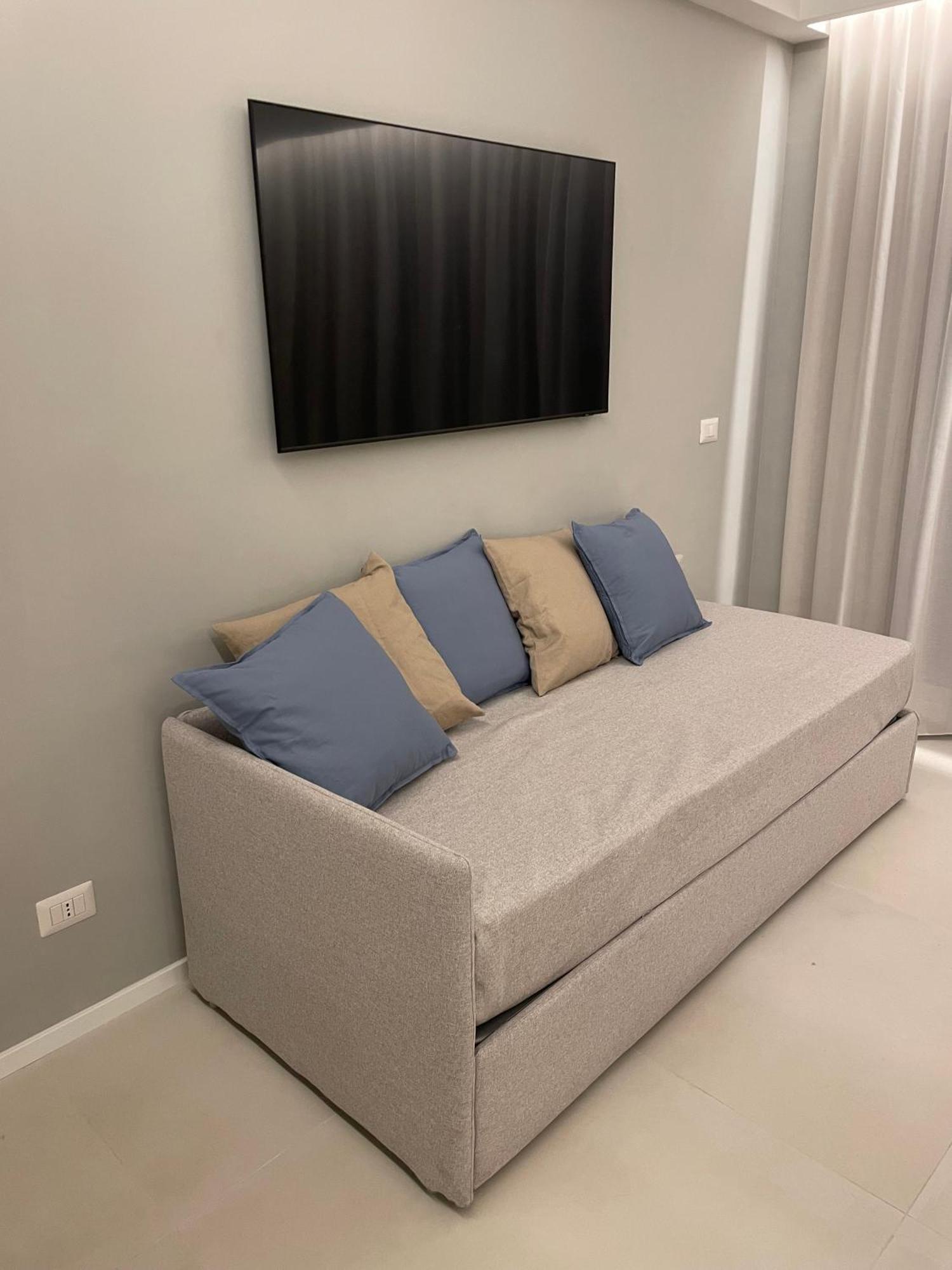 La Finestra Sul Mare Modern Apartment Giardini-Naxos Zimmer foto